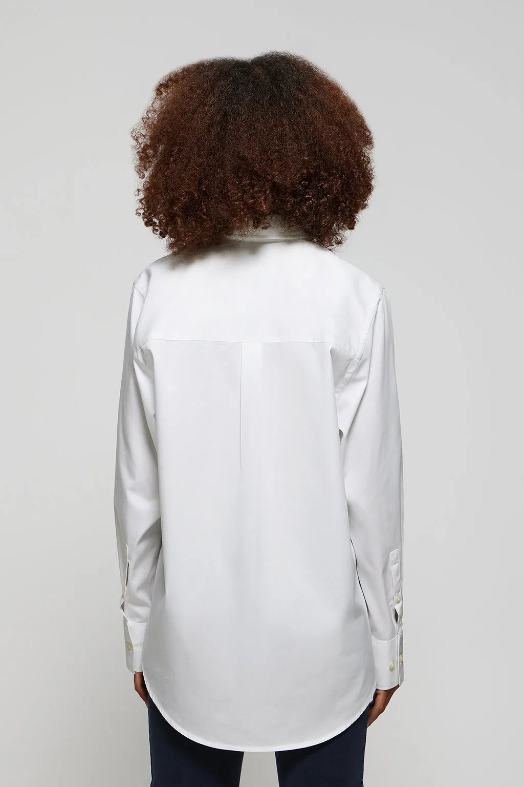 Camisa Cape blanca oversize con bordado minimal Polo Club