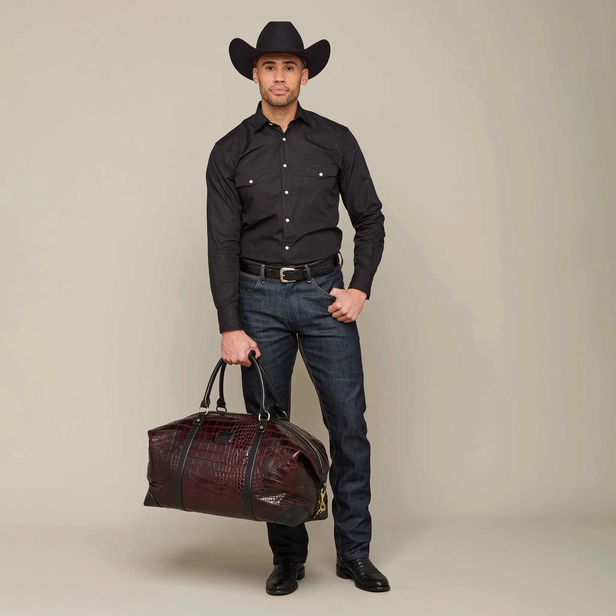 Giant Gator Duffle - Large :: Black Cherry