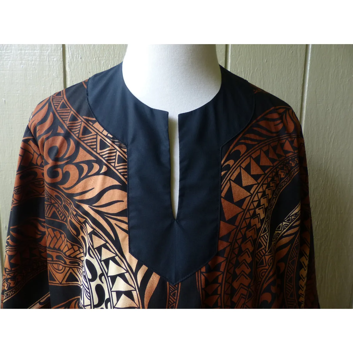 Men's Muumuu Kaftan | Ombre Bronze, Blue, Red, Black Tapa Print | Long Shirt