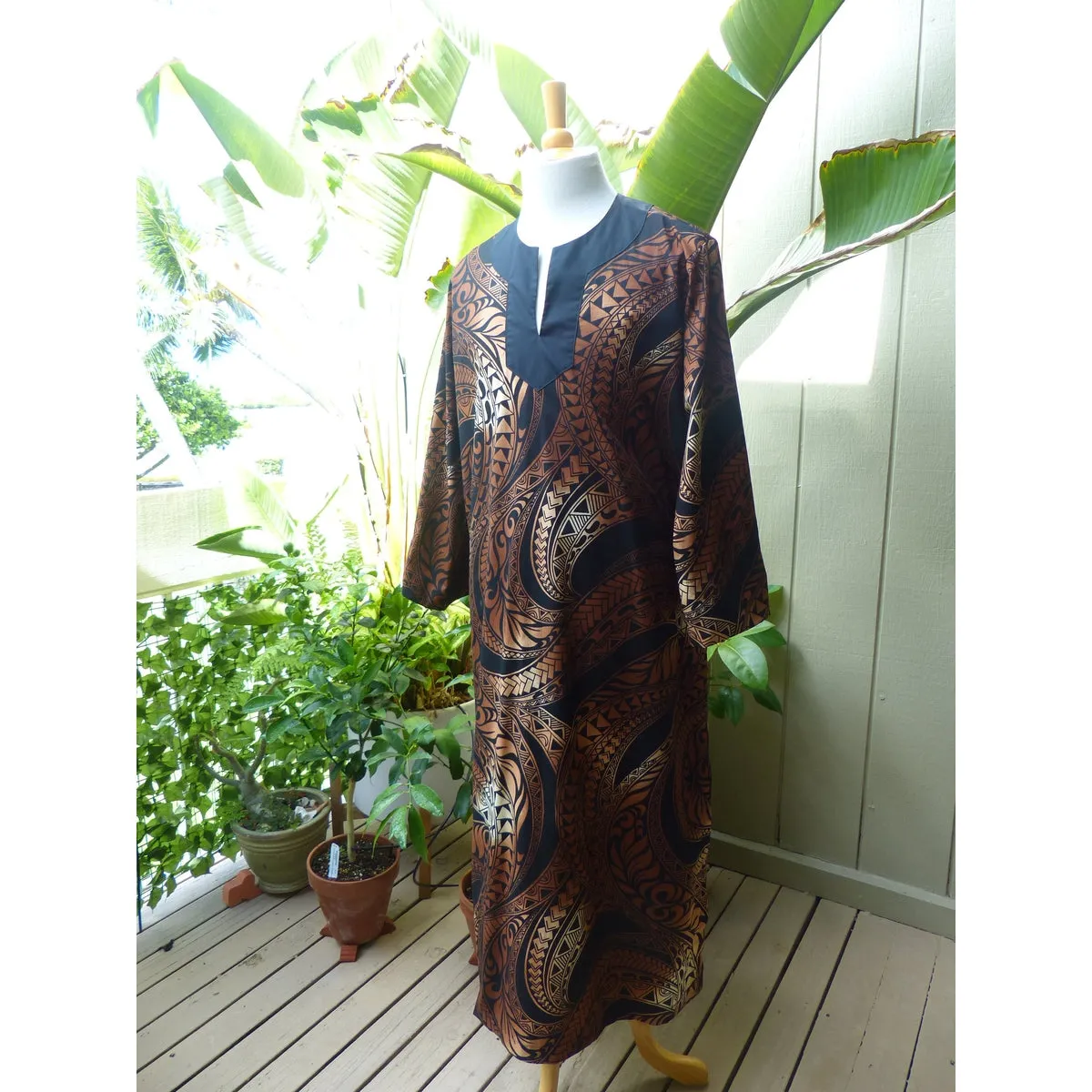 Men's Muumuu Kaftan | Ombre Bronze, Blue, Red, Black Tapa Print | Long Shirt