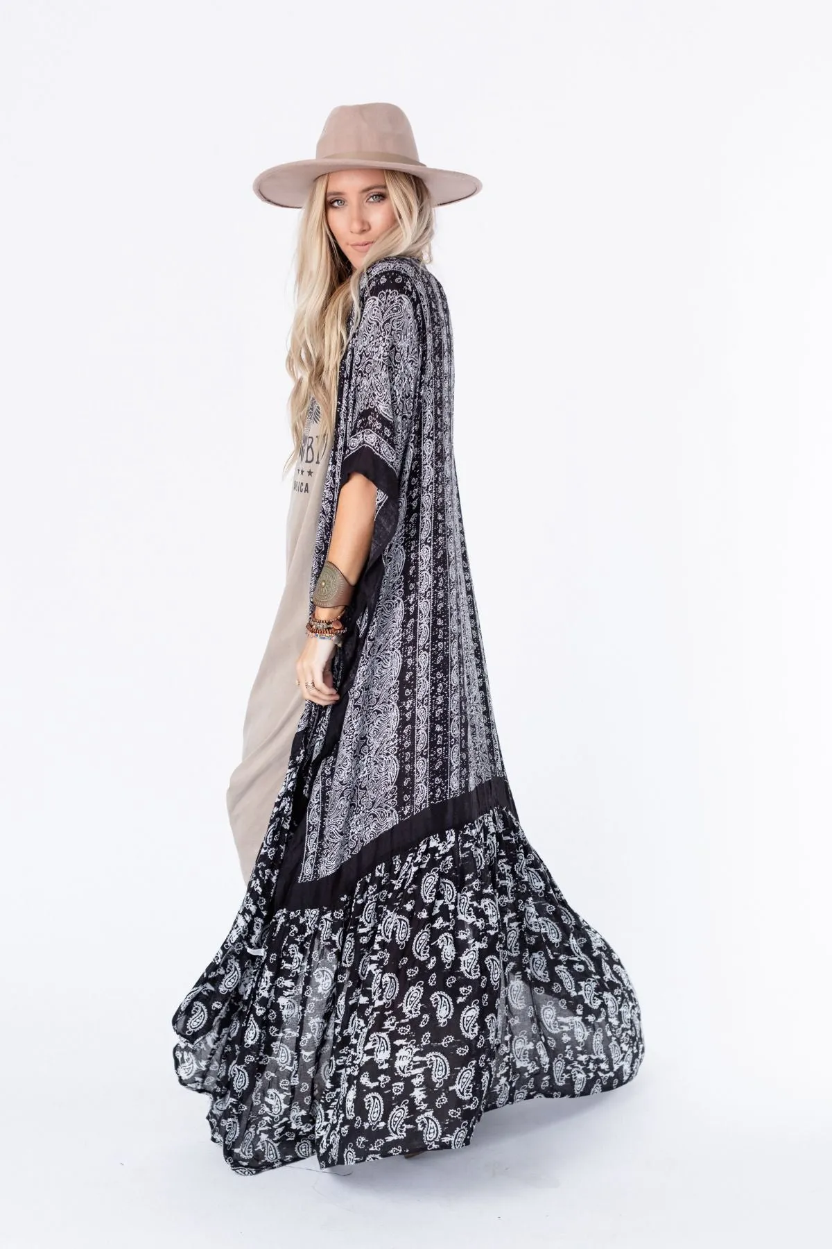 Paisley Tapestry Free Flow Duster Kimono - Black