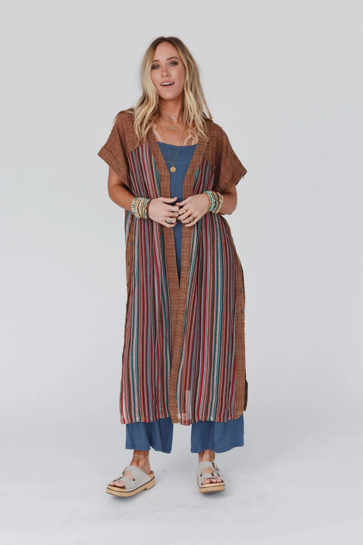 Wild Heart Contrast Side Button Duster - Mocha