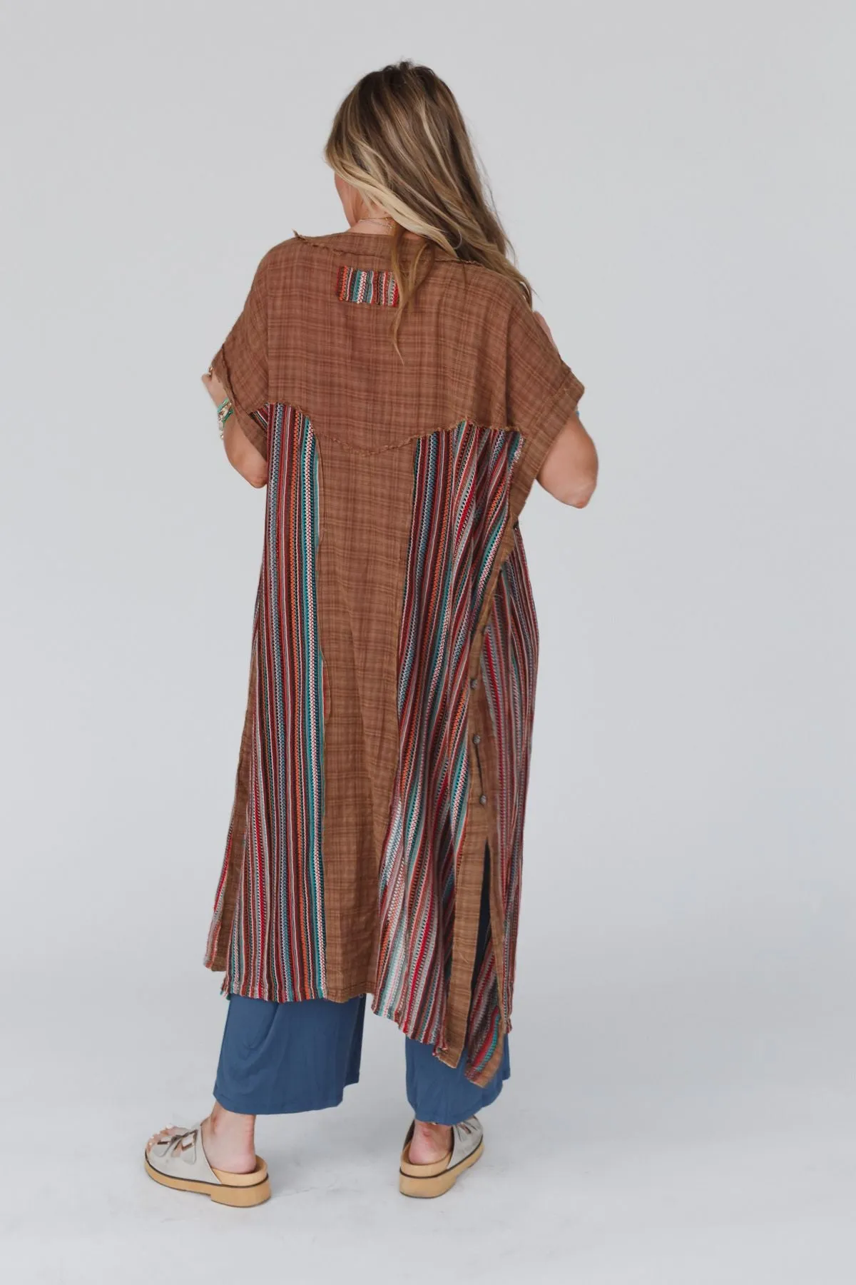 Wild Heart Contrast Side Button Duster - Mocha